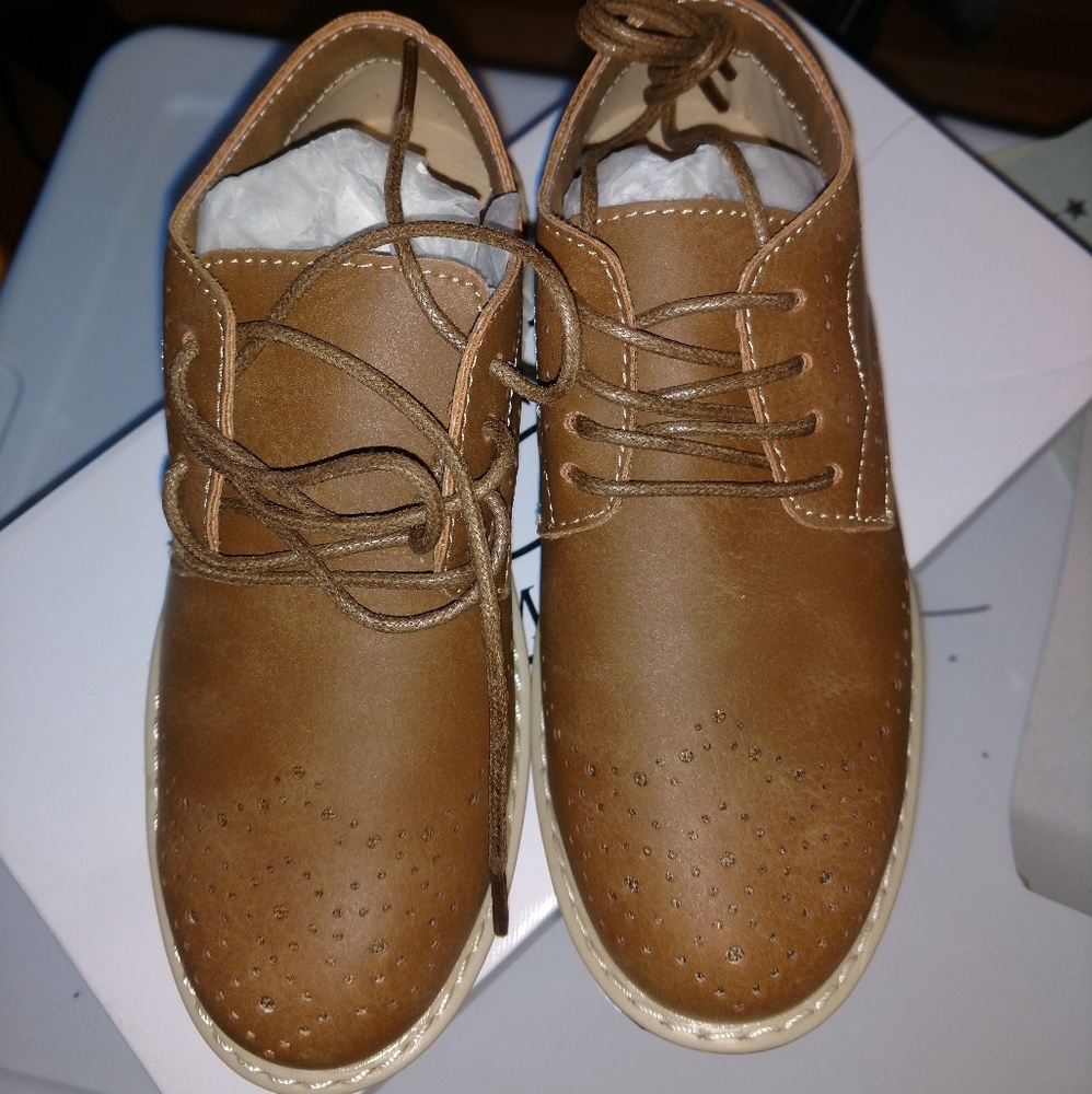NEW Steve Madden Oxford for Boys size 13 Cognac